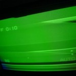 televisi sanyo warna hijau bergaris