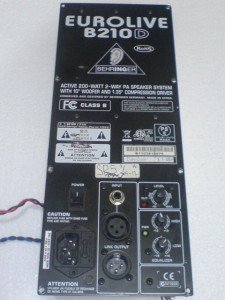 model-amplifier-Behringer-225x300